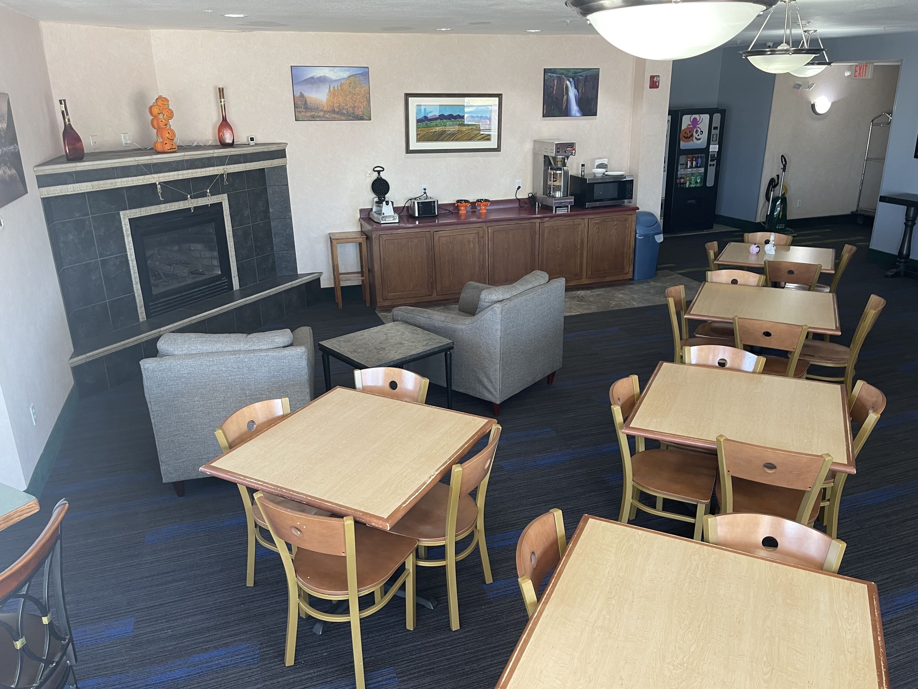 Free daily continental breakfast