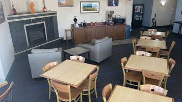 Esmorzar diari continental gratuït