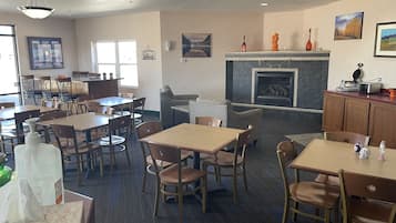 Free daily continental breakfast