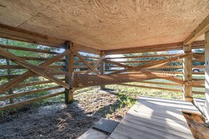 Terrace/patio - 7589- Anchored in the Sand, | Oceanside | Hatteras Colony | Avon | Sleeps 6 (Avon)