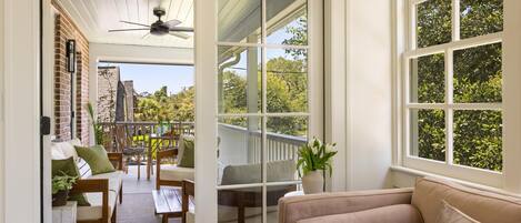 TV, tavolo da calcetto