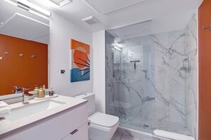 Shower, towels