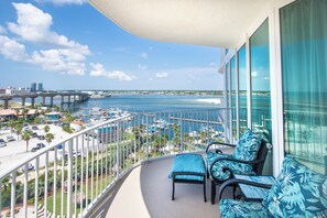 Terrace/patio - Four Bedroom Unit With Stunning Wraparound Balcony (Orange Beach)