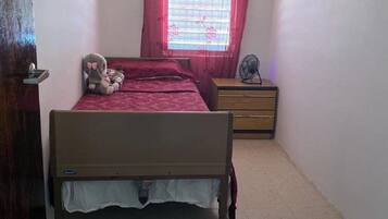 5 bedrooms, bed sheets