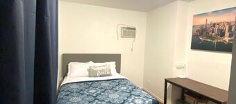 2 bedroom cozy Guesthouse near the Strip