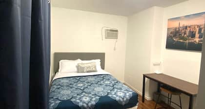 2 bedroom cozy Guesthouse near the Strip