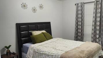 3 Schlafzimmer, Bügeleisen/Bügelbrett, kostenloses WLAN, Bettwäsche