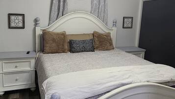 3 chambres, fer et planche à repasser, Wi-Fi gratuit, draps fournis