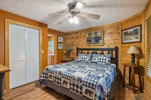 3 chambres, fer et planche à repasser, Wi-Fi gratuit, draps fournis