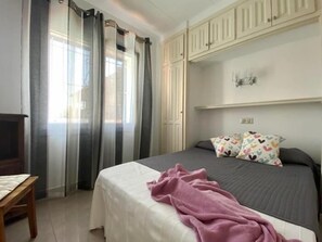 2 Schlafzimmer, Bügeleisen/Bügelbrett, Internetzugang