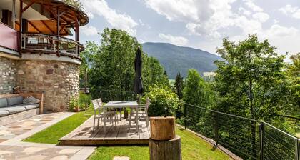 Apartment 'Haus Auner Top 5a' with Mountain View, Shared Terrace and Wi-Fi