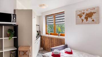 1 bedroom, free WiFi, bed sheets