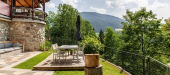 Studio Apartment "Haus Auner Top 5b" with Mountain View, Private Terrace & Wi-Fi
