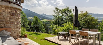Studio Apartment "Haus Auner Top 5b" with Mountain View, Private Terrace & Wi-Fi