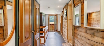 Vacation Home "The Farm" with Mountain View, Private Terrace & Wi-Fi