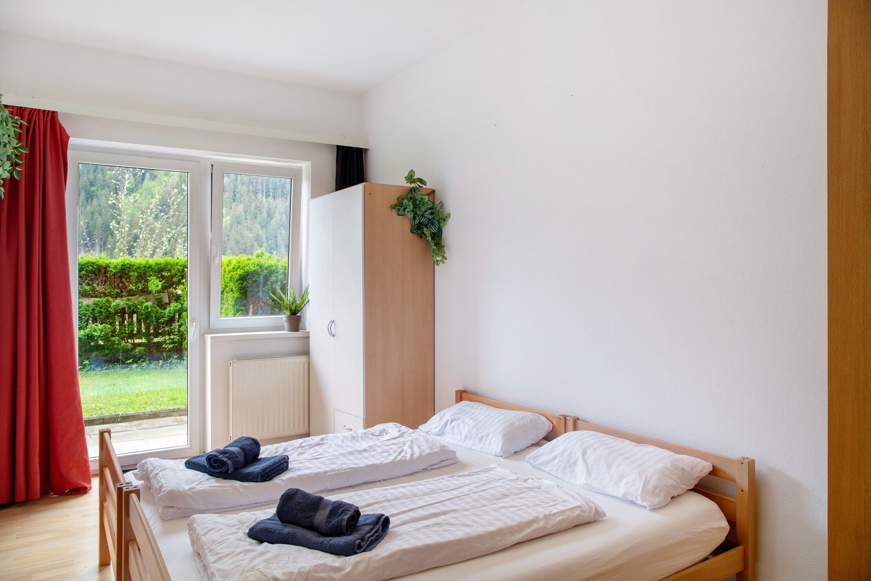 3 bedrooms, free WiFi, bed sheets