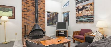 TV, fireplace, DVD player