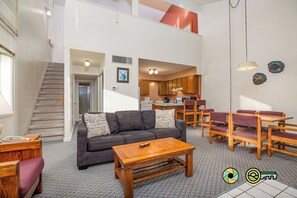 TV, peis og DVD-spiller