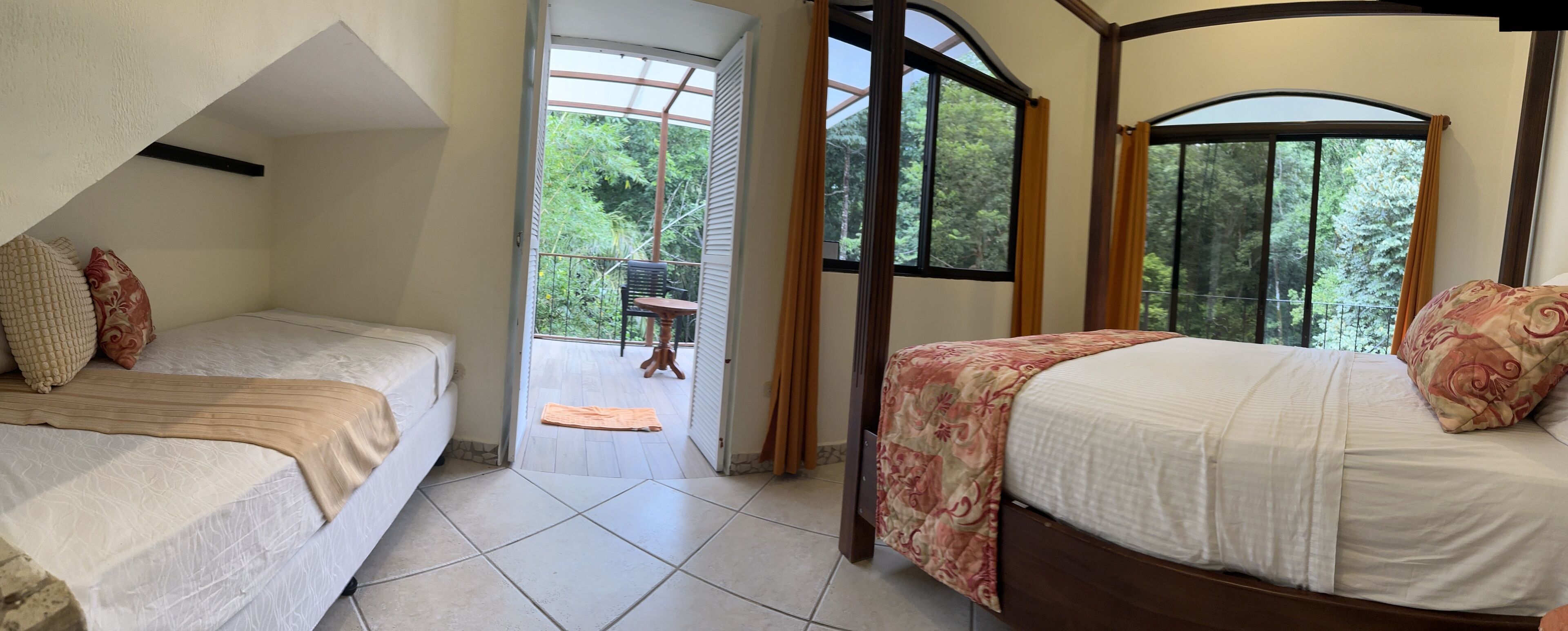 1 chambre, coffres-forts dans les chambres, Wi-Fi gratuit, draps fournis