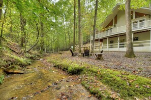 Exterior - Enjoy This Tranquil Cabin by the Creek! (Ellijay)