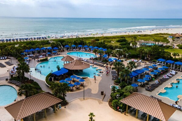 Pool - Coral Sunset. Quiet Townhome with Resort Access, Amenities Galore! (North Myrtle Beach)