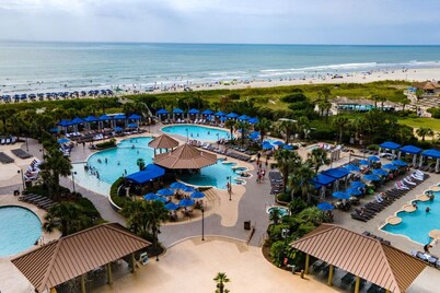 Quiet, Romantic Villa w/ Resort Access, Amenities Galore. Now w/ New Game Room!