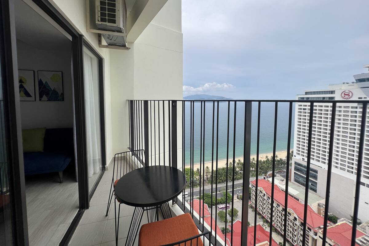 City Apartment, 1 Bedroom, Balcony, Executive Level | Balcony