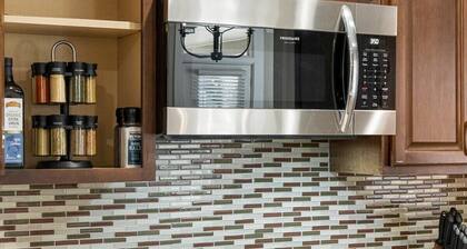 Main House at Cherry Street 4bdr