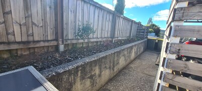 Waratah Waterfall Retreat, Free Pay T.V. In Two rooms WiFi  Central To Waterfall