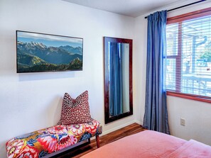 2 bedrooms, iron/ironing board, travel crib, internet