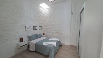 2 habitaciones, tabla de planchar con plancha y wifi gratis