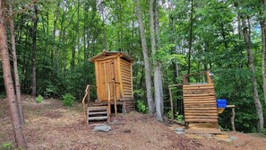 Exterior - Charming meadow camp in the forest  mountains near fish pond. Events are OK. Pet (Lenoir)