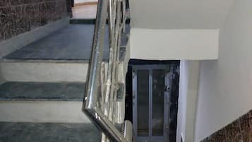 Deluxe Double Room | Terrace/patio