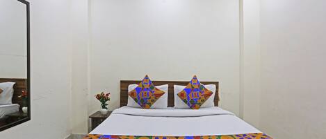 Ropa de cama de alta calidad, cubrecamas y minibar