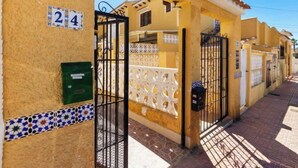 تفاصيل الفندق من الخارج