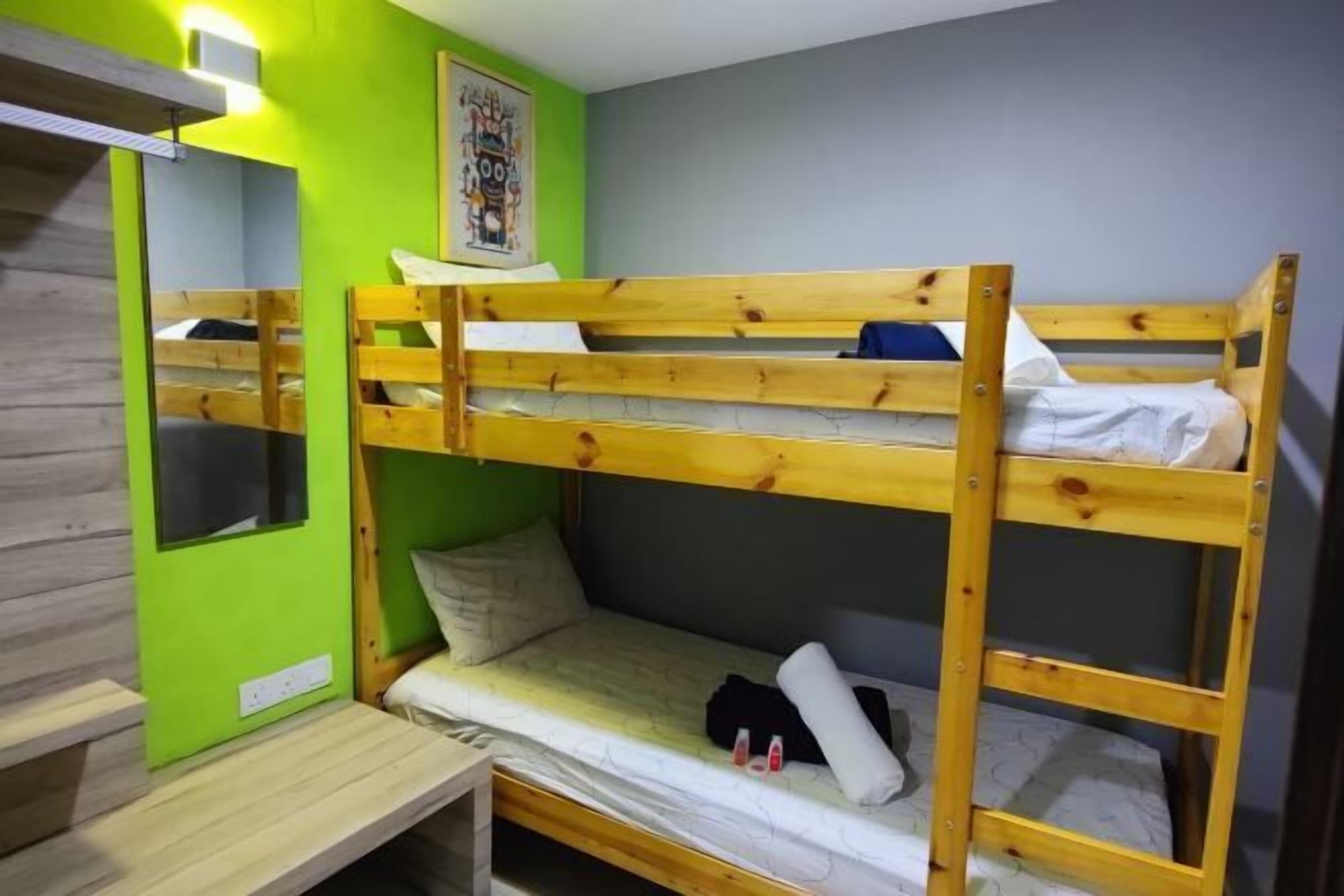 免费 WiFi、床单