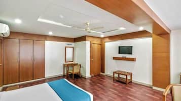 Habitación doble estándar | Escritorio, wifi gratis y ropa de cama