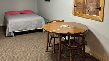 1 habitación, wifi y ropa de cama