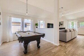 Game room - Your home away from home! (Leander)