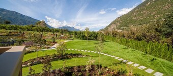 Apartment "Natur Romantik Annalena" with Mountain View, Private Terrace & Wi-Fi