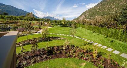 Apartment "Natur Romantik Annalena" with Mountain View, Private Terrace & Wi-Fi