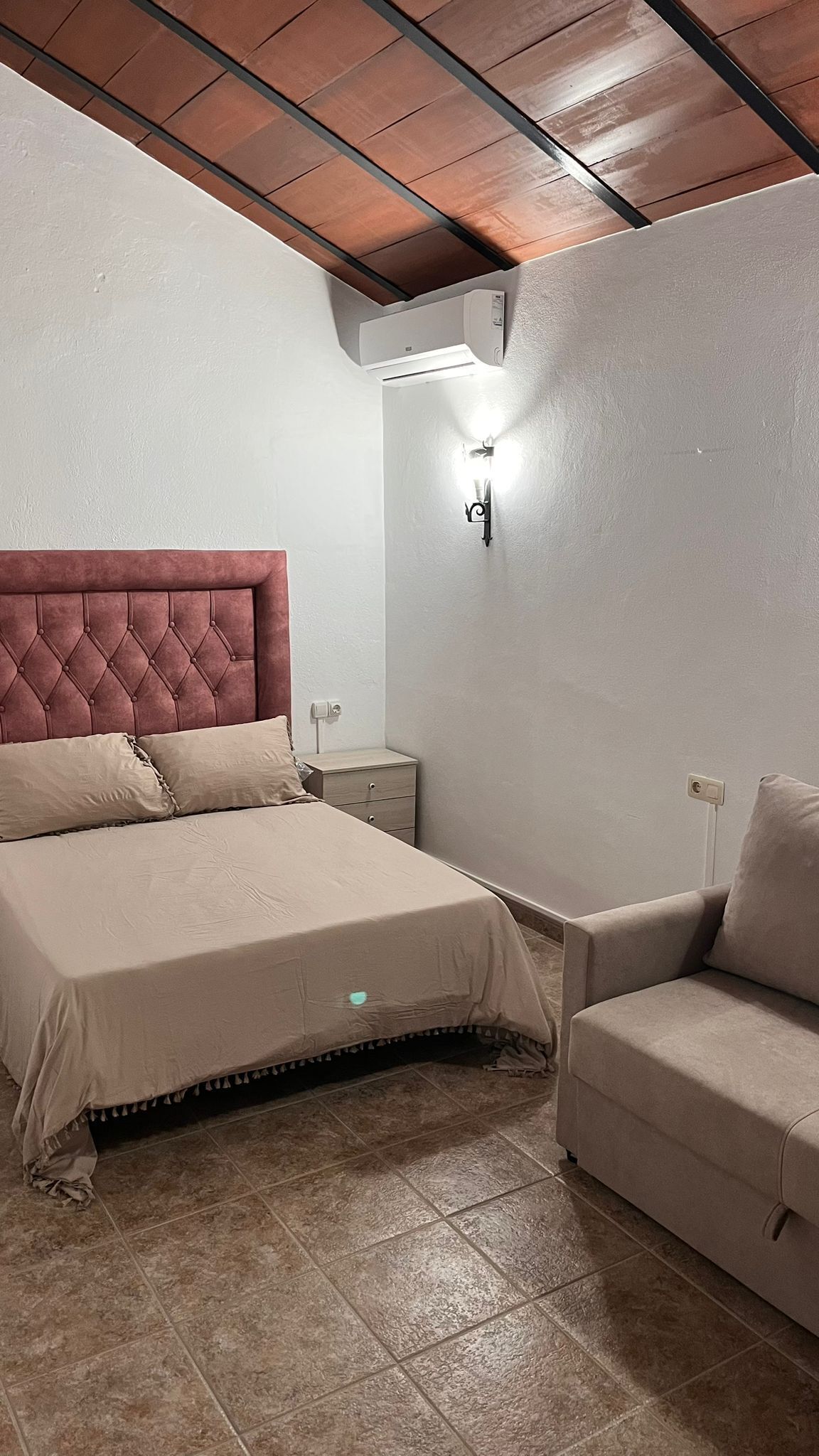 5 chambres, Wi-Fi gratuit, draps fournis