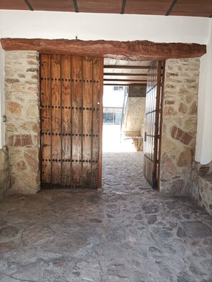 Interior - Country House 'Cortijo Borreguero' with Mountain View, Private Pool and Wi-Fi (Villanueva del Trabuco)