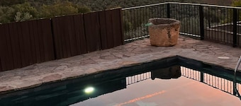 Country House 'Cortijo Borreguero' with Mountain View, Private Pool and Wi-Fi