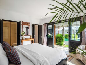 6 Schlafzimmer, Zimmersafe, Schreibtisch, Bügeleisen/Bügelbrett