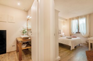 3 Schlafzimmer, kostenloses WLAN, Bettwäsche, Rollstuhlgeeignet