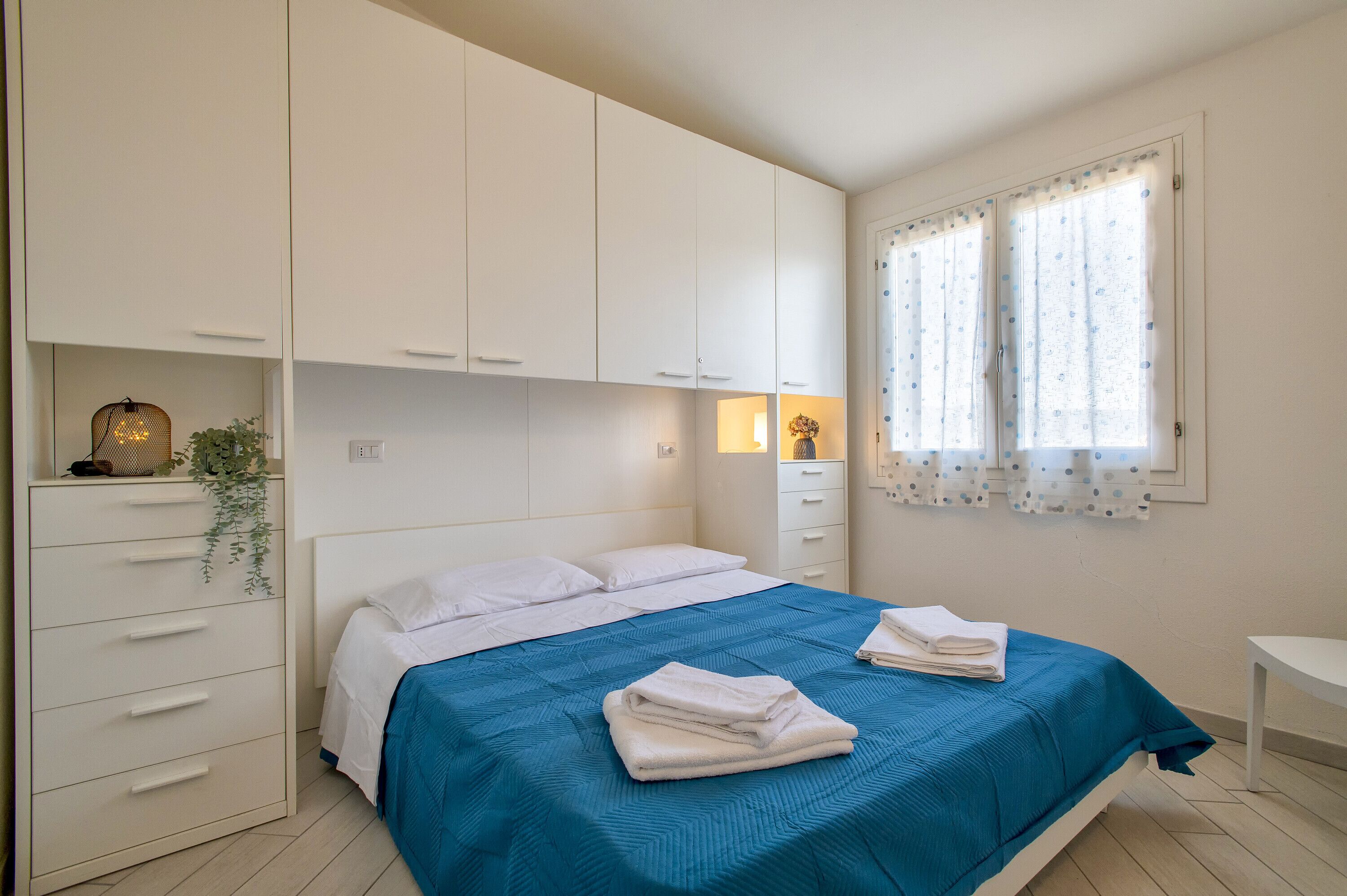 2 makuuhuonetta, vuodevaatteet