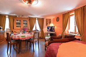 1 chambre, fer et planche à repasser, Wi-Fi