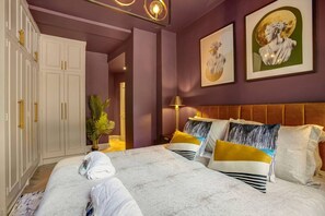 2 bedrooms, desk, iron/ironing board, WiFi - Luxury Flat in Earls Court (Greater London)