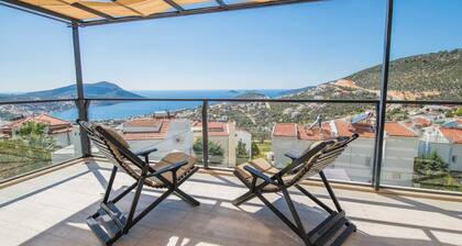 LUX HOLIDAY VILLA